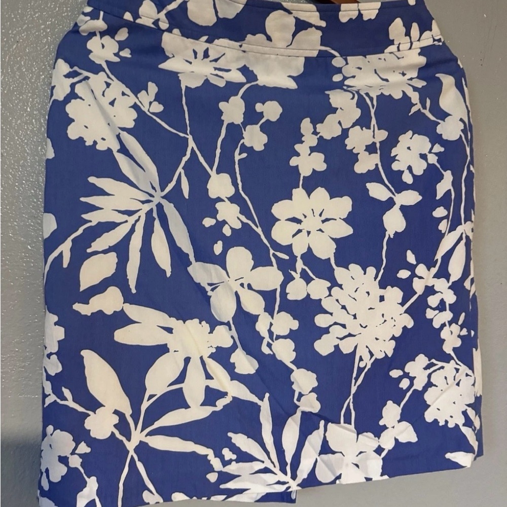 Brooks Brothers 346 Blue White Floral Pencil Skirt Preppy Summer Size 6 - Picture 2 of 6